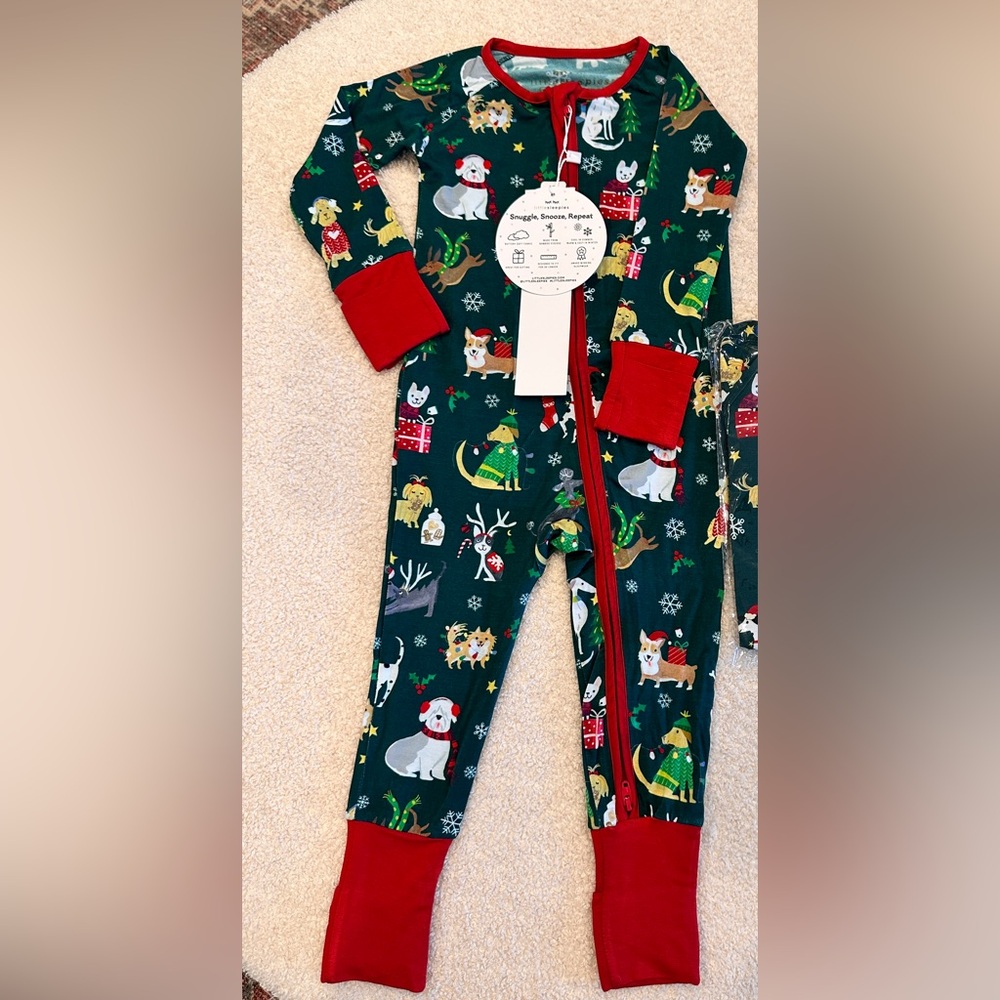 NWT Little Sleepies Holiday Hounds 6-12 month Zippy